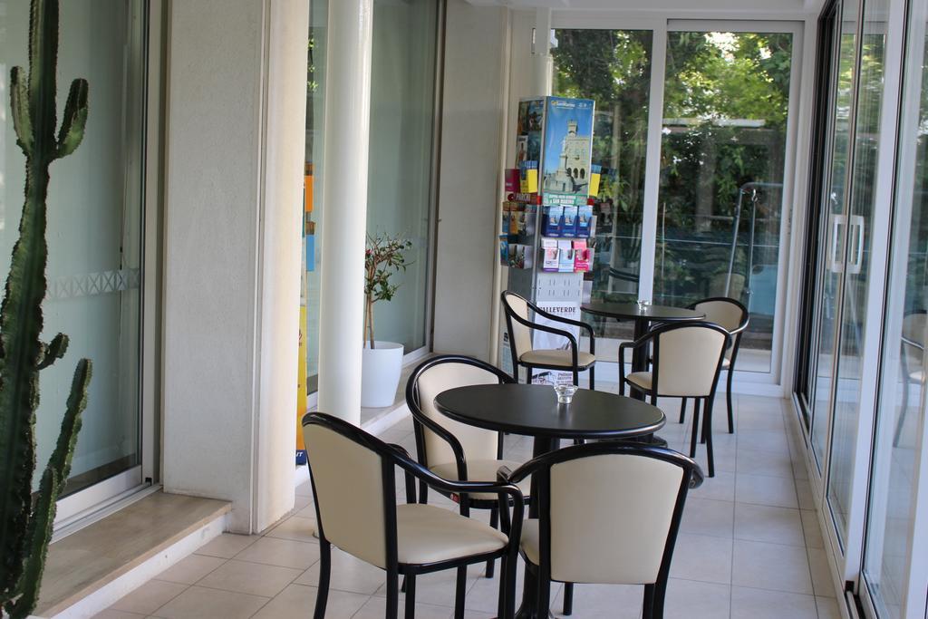 Hotel Massimo Riccione Exterior foto
