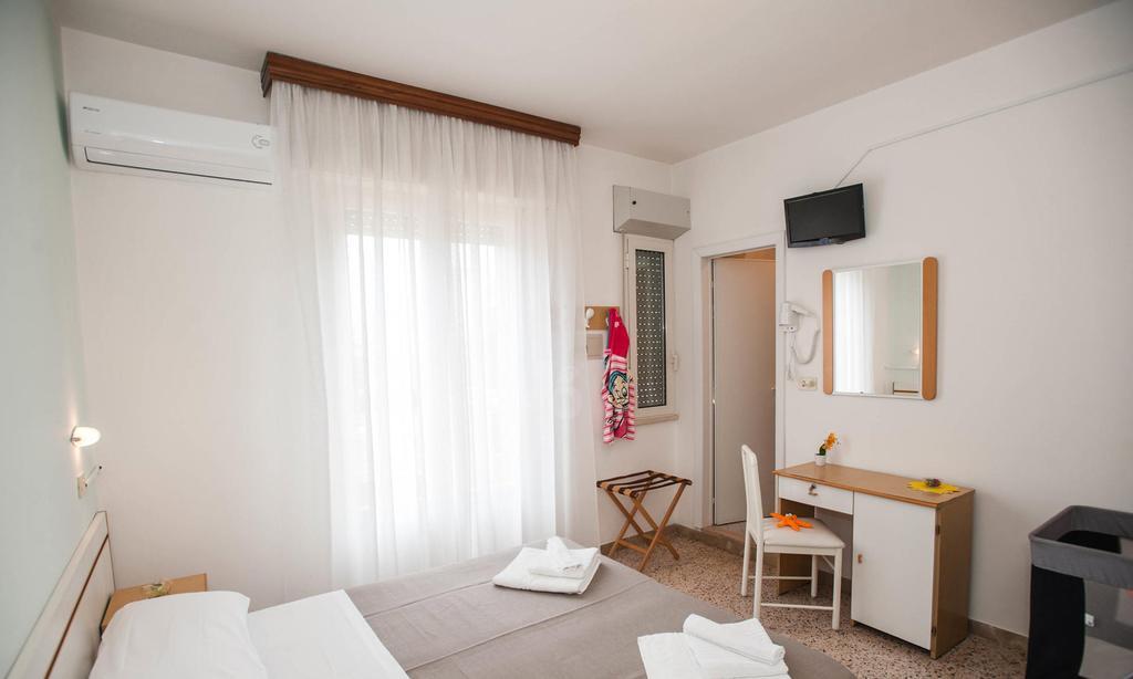 Hotel Massimo Riccione Exterior foto